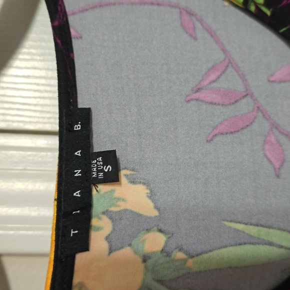 Tiana B. Floral dresses size S NWT - Picture 3 of 3
